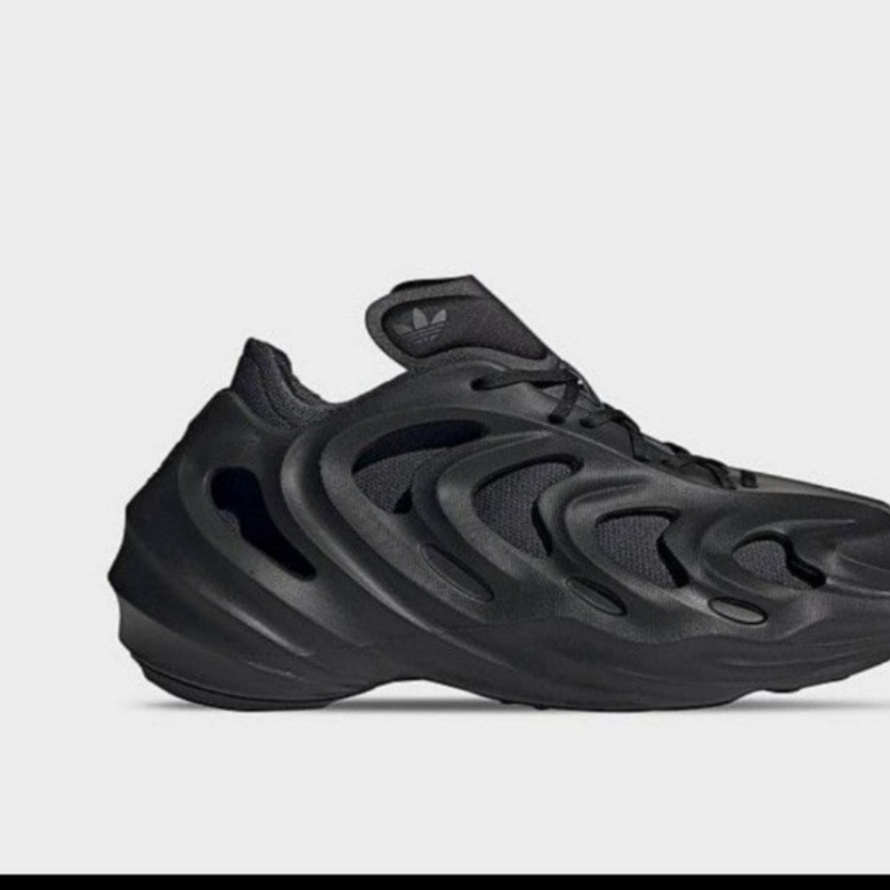 Adidas Originals Ozeila- Black Size 13